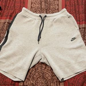 Nike, shorts, sweats